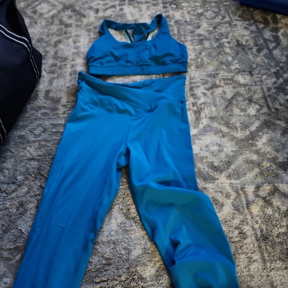 Marika activewear set